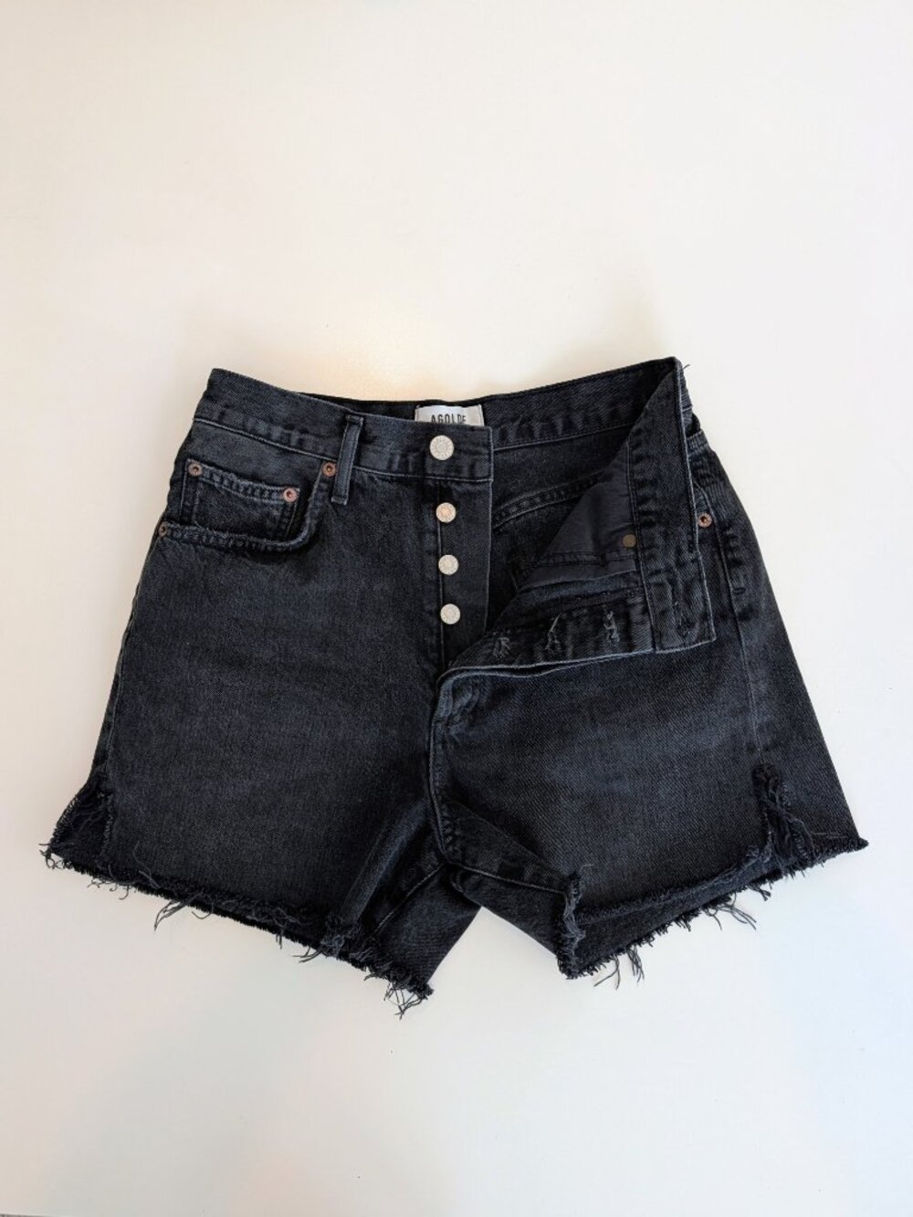 AGOLDE Dee Ultra High Rise Cutoff Shorts in Black - Size 27 - Picture 2 of 9